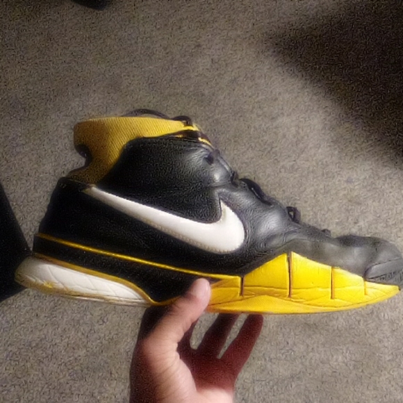 2006 Nike Zoom Kobe 1 - Picture 2 of 3